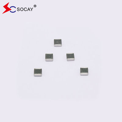 SV0402E5R5G1B 다층 칩 바리스토르 SMD 0402 패키지 최대 VDC 5.5V