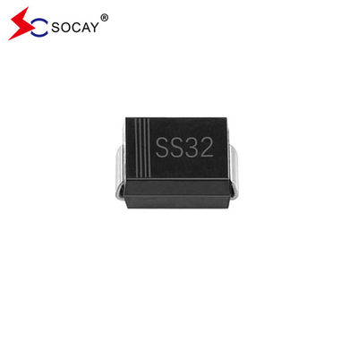 3A SMB 패키지 된 급류 스콧키 장벽 정제기 SS32B 20V 역전압